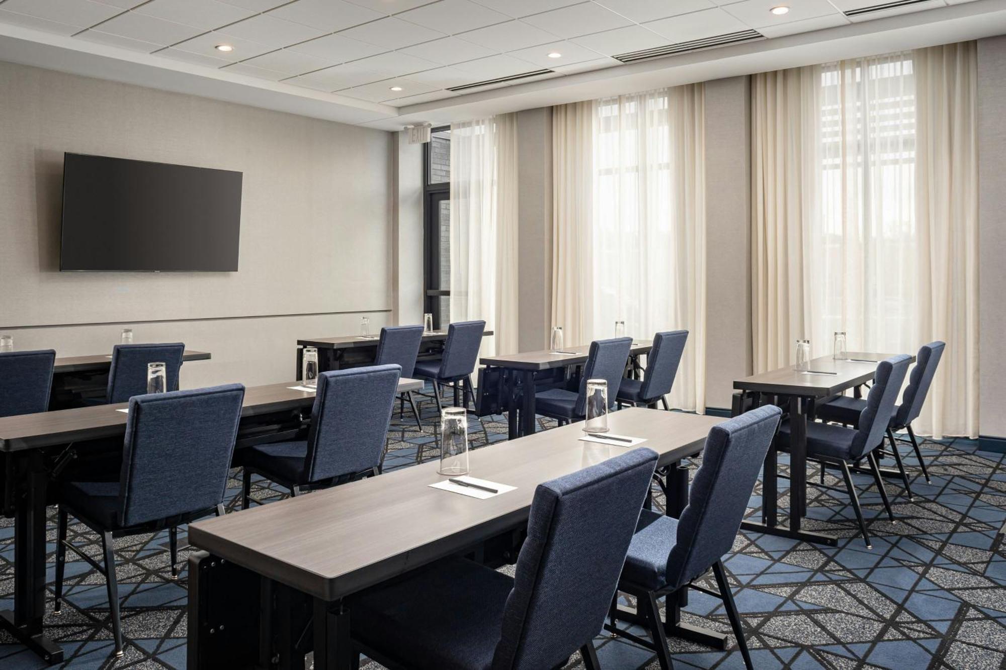 Courtyard By Marriott Cleveland Tn Hotel Bagian luar foto
