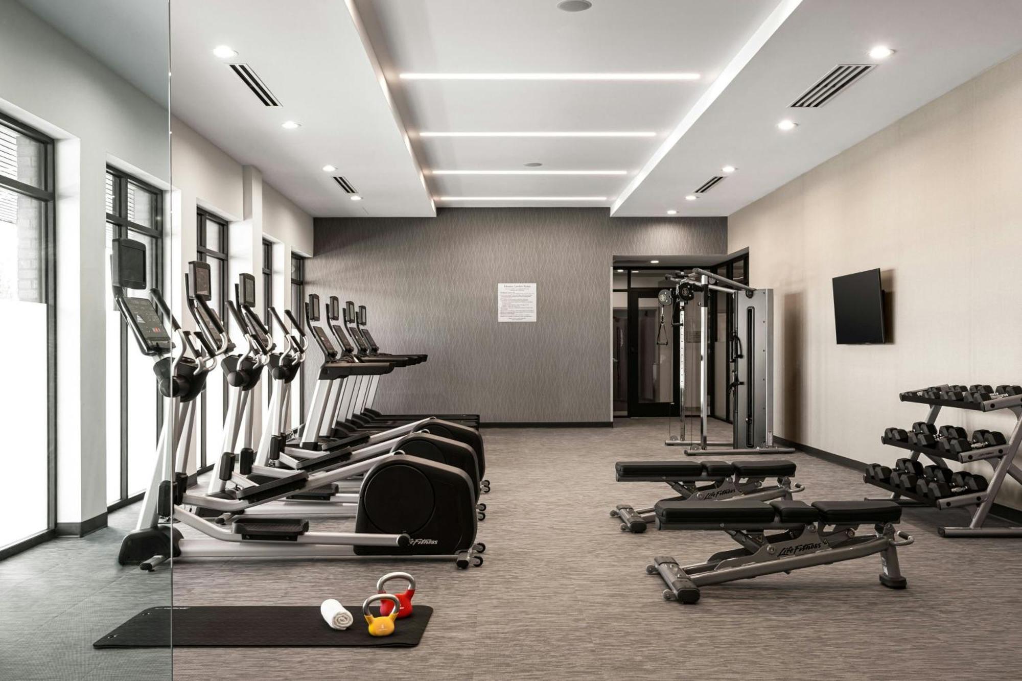 Courtyard By Marriott Cleveland Tn Hotel Bagian luar foto